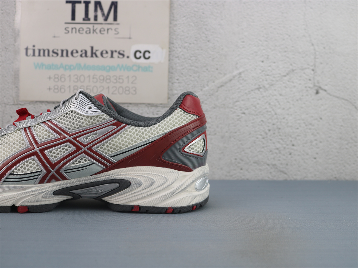 ASICS Gel Kahana TR V4 Red Silver 1203A585-100